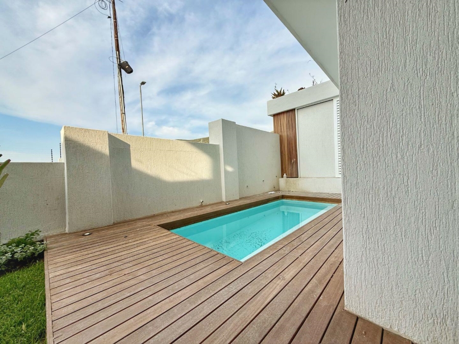 3 Bedroom Property for Sale in Fresnaye Western Cape
